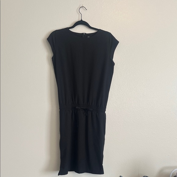 Albion Fit Going Places Athletic Dress In Black . - Picture 3 of 5